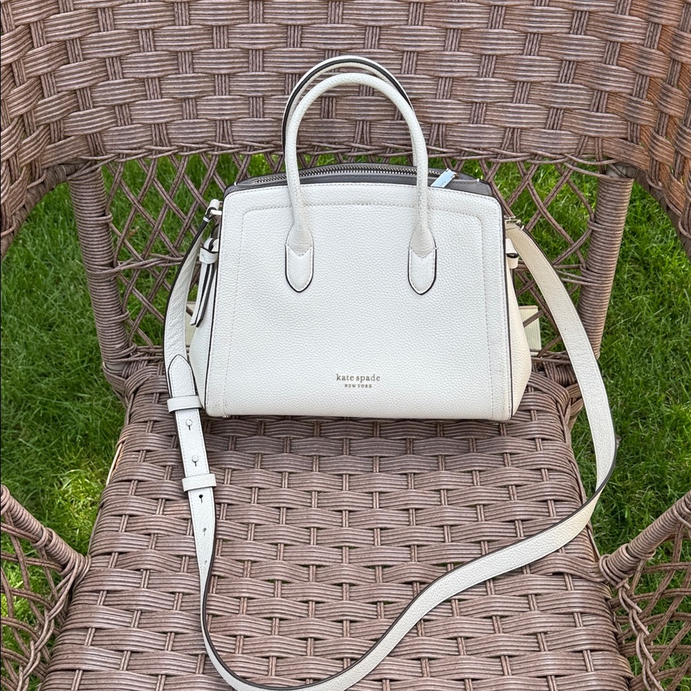 Kate Spade white Satchel Bag great shape except slight wear on handle